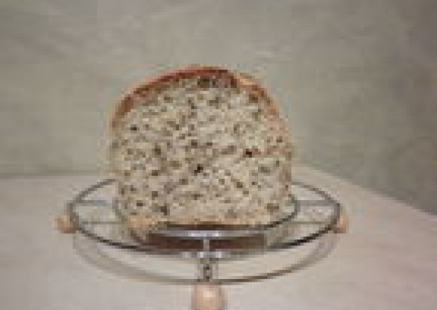 Fotografia przedstawiająca Chleb wieloziarnisty