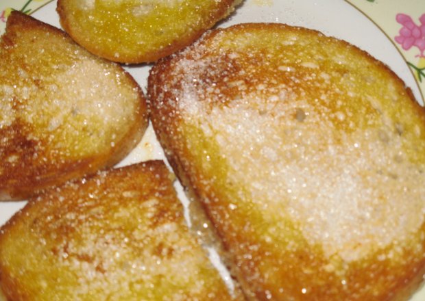 Fotografia przedstawiająca Chleb z cukrem