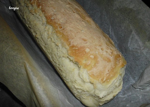 Fotografia przedstawiająca Chleb z czarnuszką