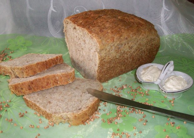Fotografia przedstawiająca Chleb z  dodatkiem kaszy gryczanej