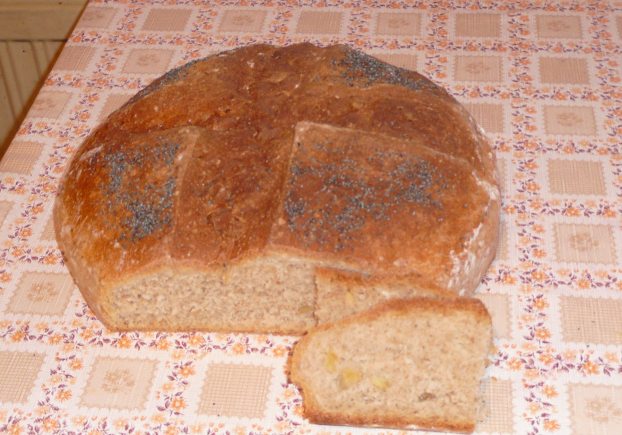 Chleb z dodatkiem pestek dyni i miodu foto