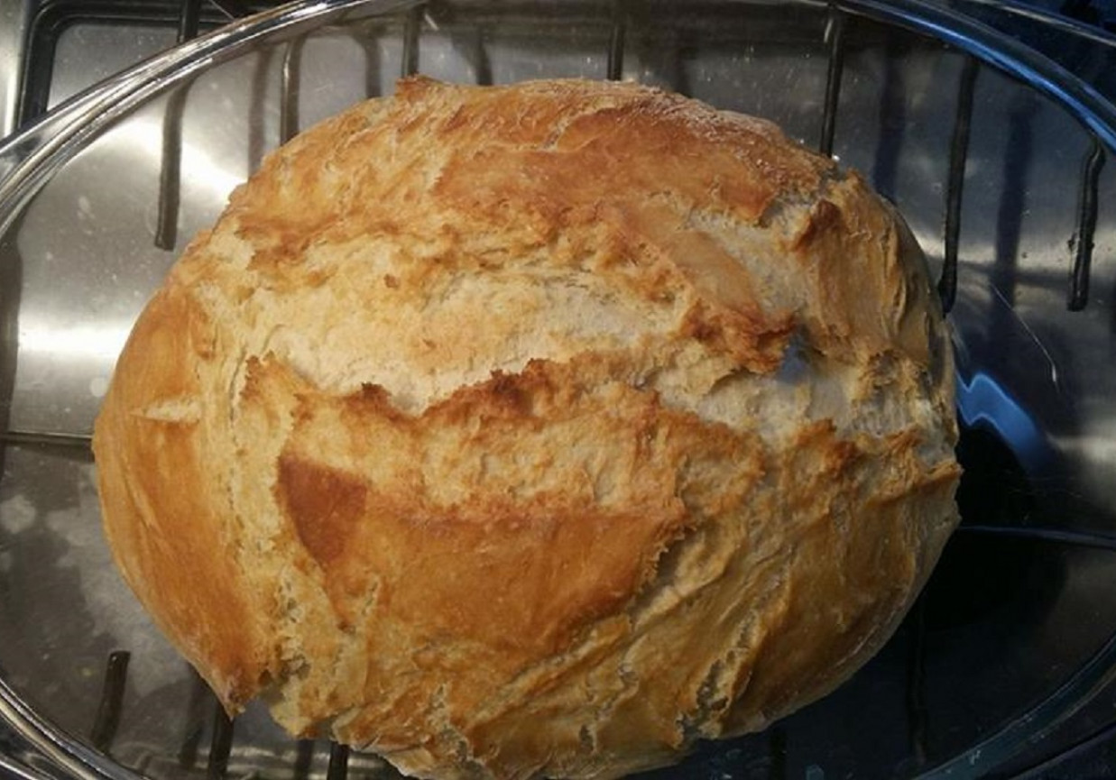 Chleb z garnka foto