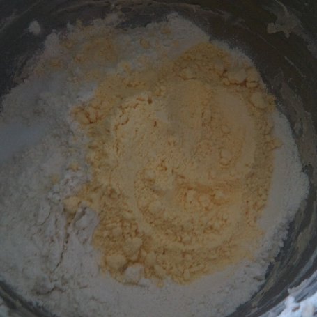 Krok 1 - Chleb z mąką kukurydzianą i chia foto