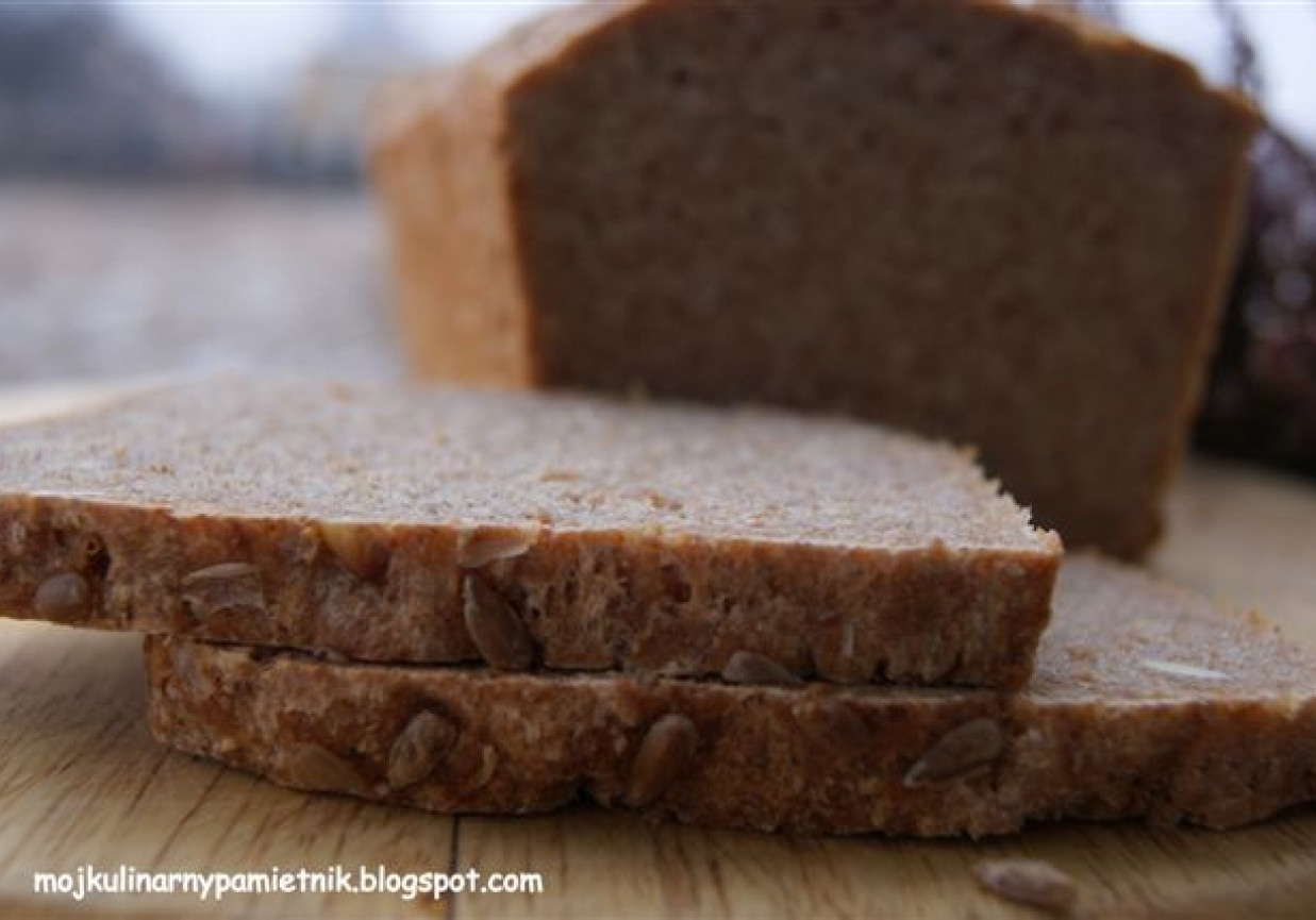 Chleb z mąki z pełnego przemiału foto
