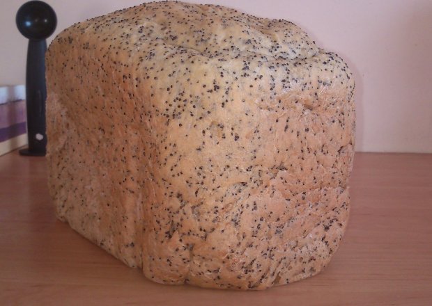 Fotografia przedstawiająca chleb z makiem