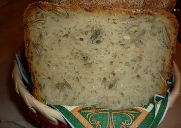 Fotografia przedstawiająca Chleb z nasionami dyni