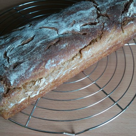 Krok 7 - Chleb z ostropestem i siemieniem na zakwasie foto
