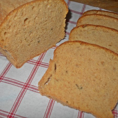 Krok 8 - Chleb z pieczoną papryką i cukinią foto