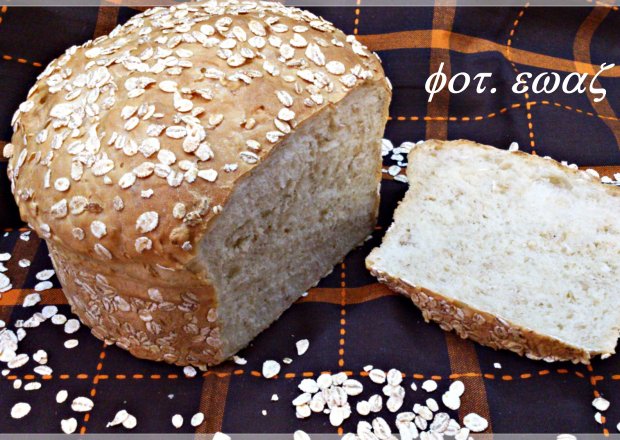 Fotografia przedstawiająca Chleb z płatkami jęczmiennymi Zewy