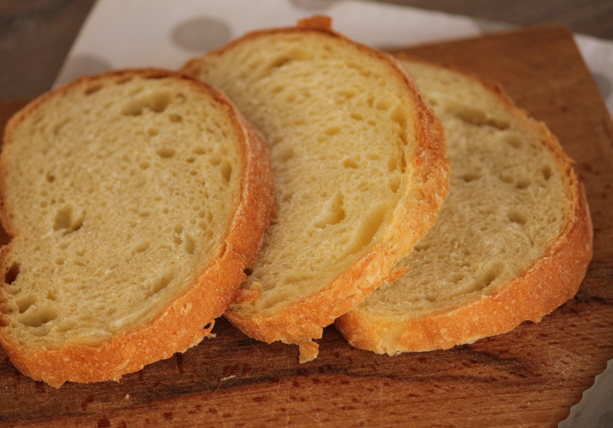 Chleb z semoliny na drożdżach DoradcaSmaku.pl