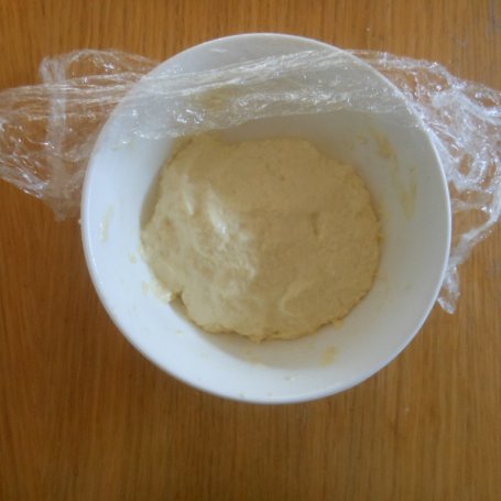 Krok 2 - Chleb z semoliny na drożdżach foto
