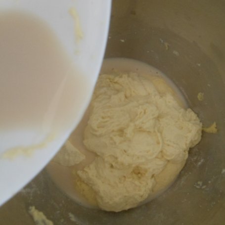 Krok 5 - Chleb z semoliny na drożdżach foto