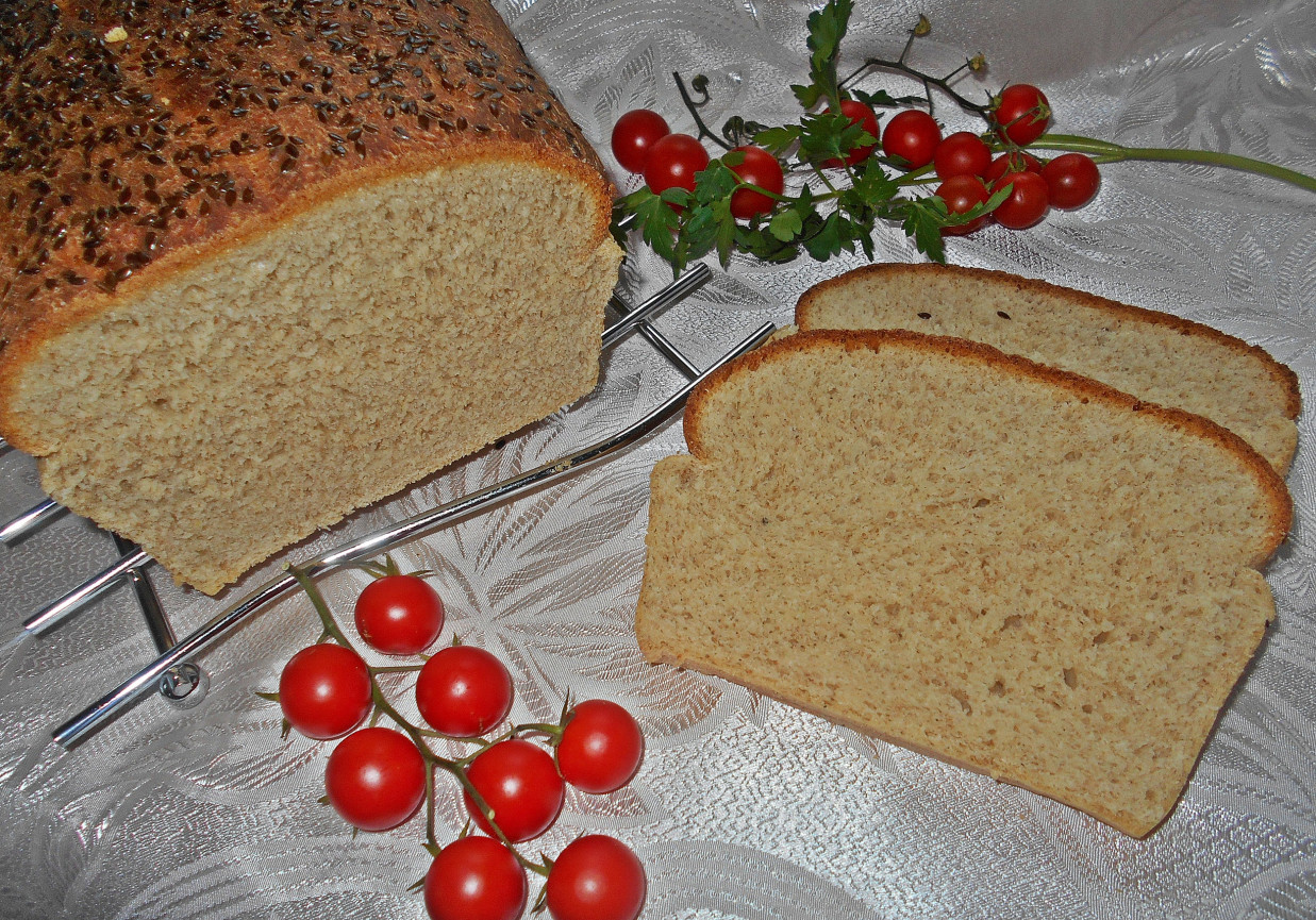 Chleb z siemieniem lnianym i mielonym lnem DoradcaSmaku.pl