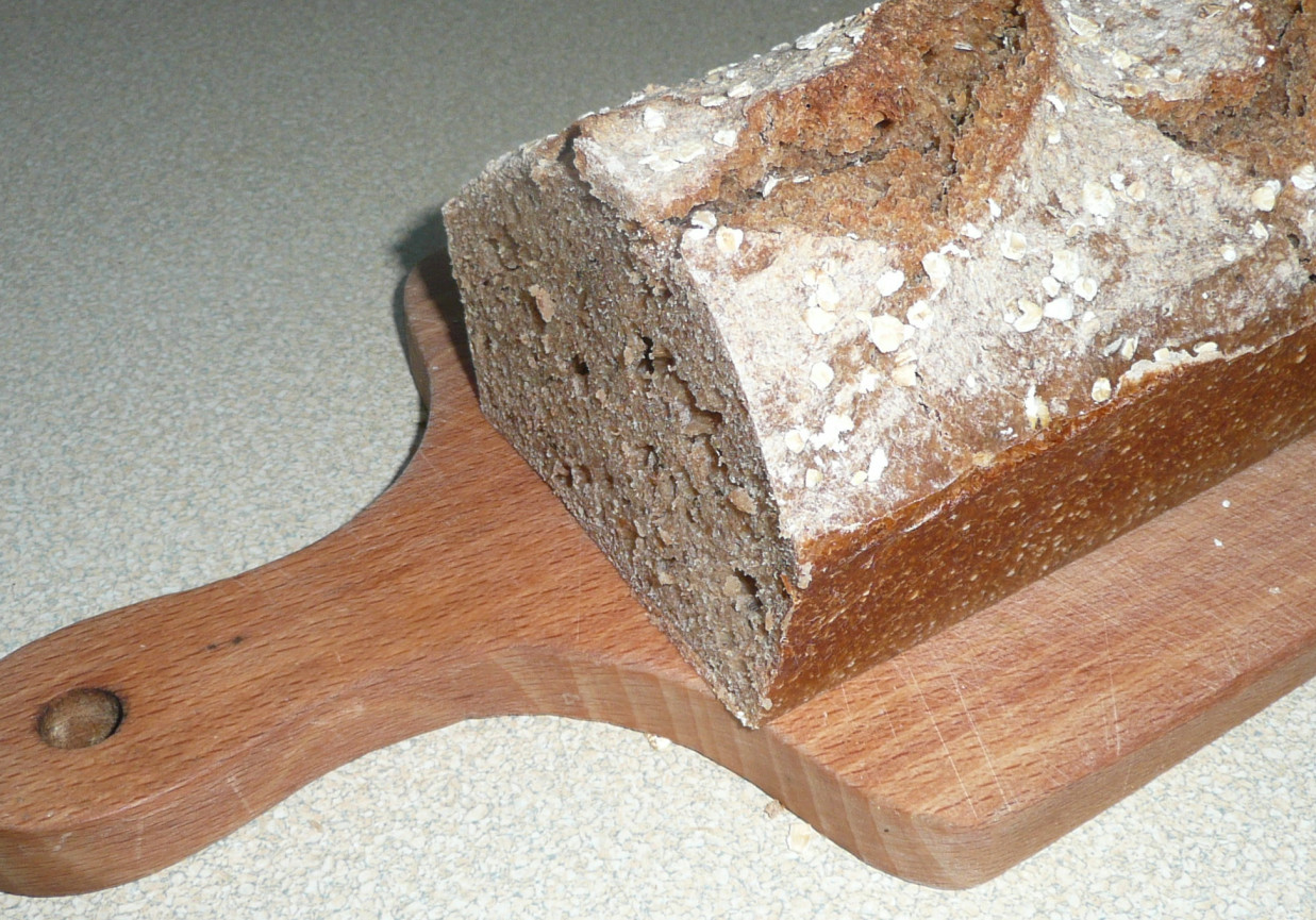 Chleb żytni na zakwasie foto