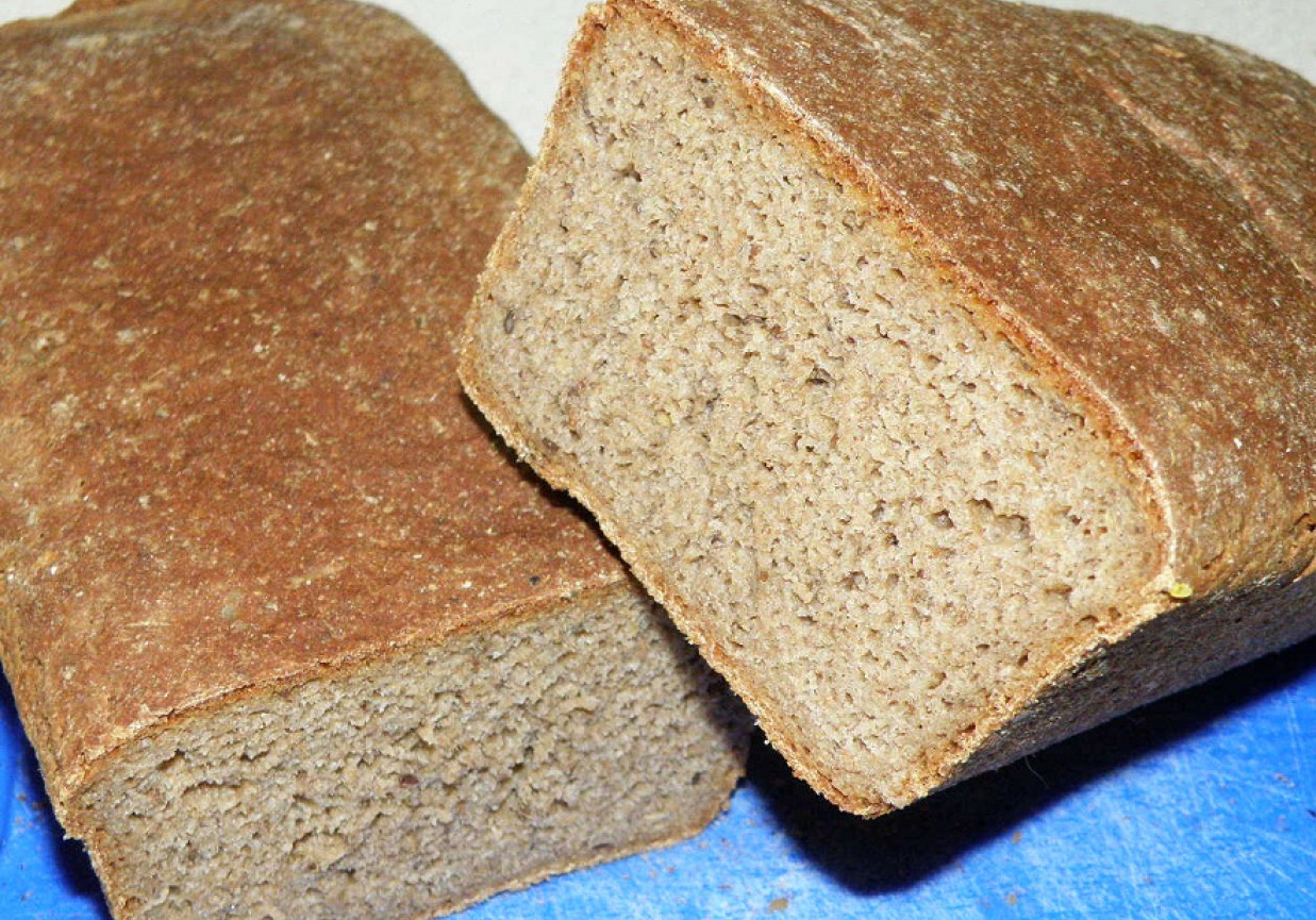 Chleb żytnio-orkiszowy na kefirze foto