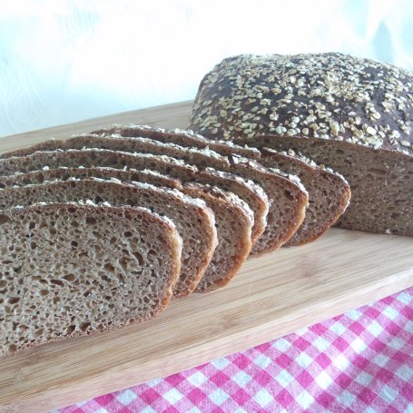 Krok 5 - Chleb żytnio-pszenny z płatkami owsianymi (na zakwasie) foto