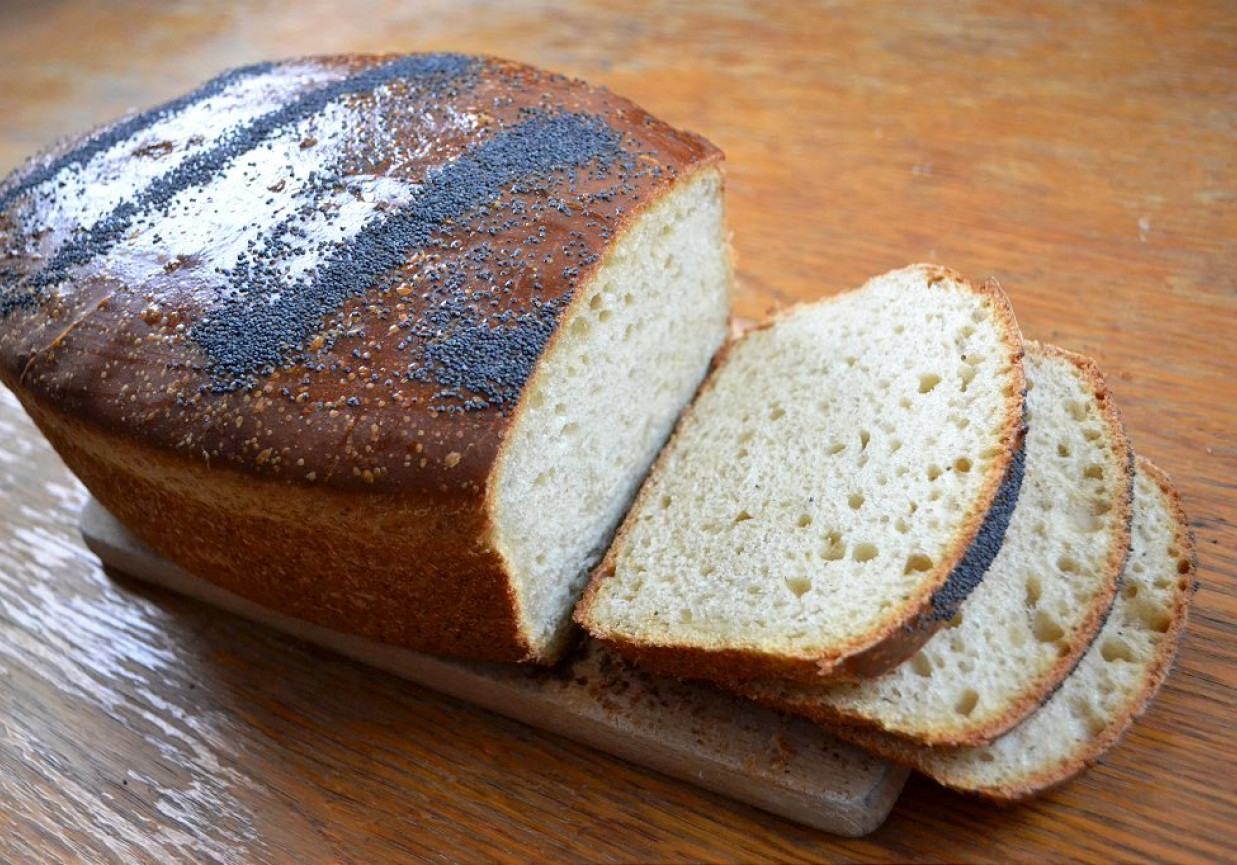 Chleb-chałka na zakwasie pszennym foto