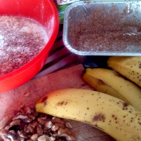 Krok 1 - Chlebek bananowy z orzechami foto
