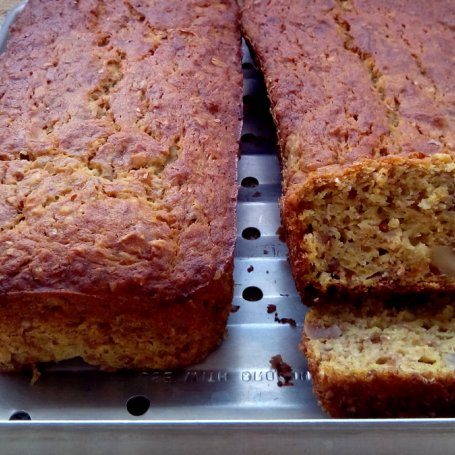 Krok 6 - Chlebek bananowy z orzechami foto