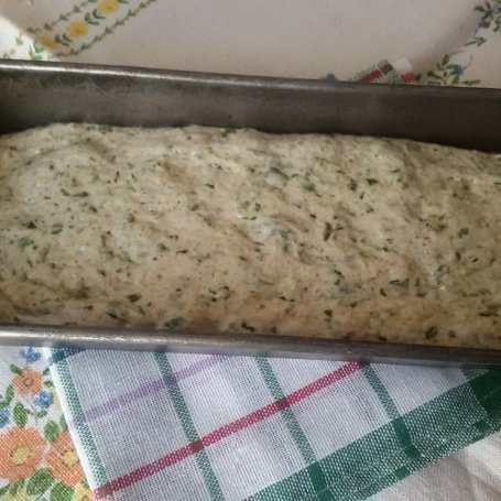 Krok 3 - CHLEBEK PSZENNO-ŻYTNI ZE SZPINAKIEM foto