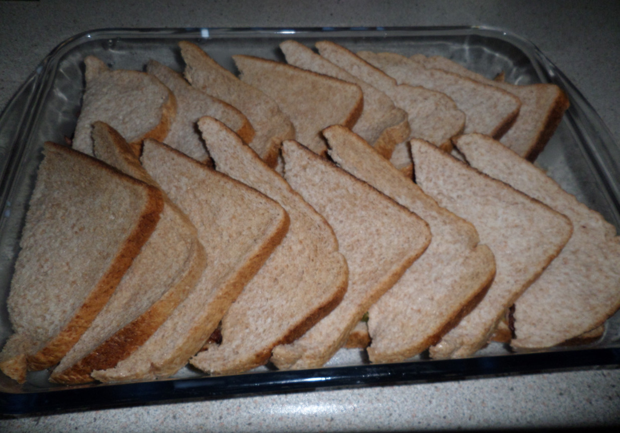 Chlebowa zapiekanka foto