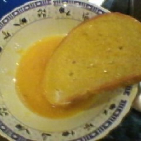 Krok 2 - Chlebuś pieczony w jajku foto