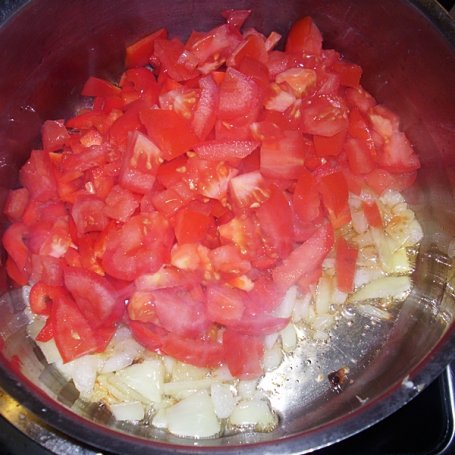 Krok 1 - Chłodnik paprykowo-pomidorowy z grzankami foto