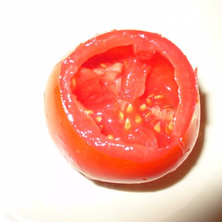 Krok 10 - Chłodnik  ziołowy w pomidorach foto