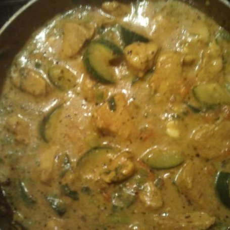 Krok 4 - Chłopska potrawka curry z kurczaka foto