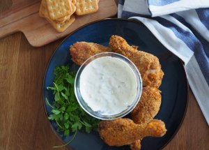 Jak zrobić chrupiące pałki z kurczaka? foto