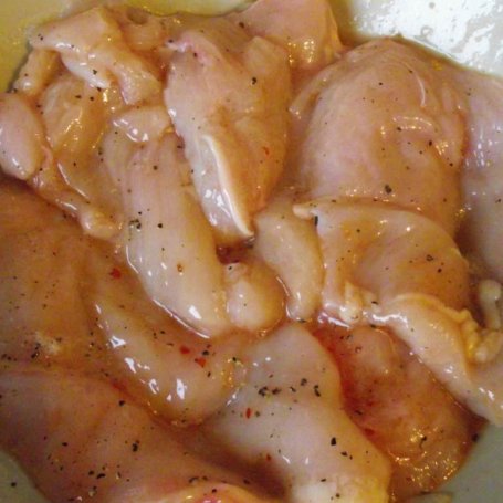 Krok 3 - Chrupiący filet z kurczaka po chińsku  foto