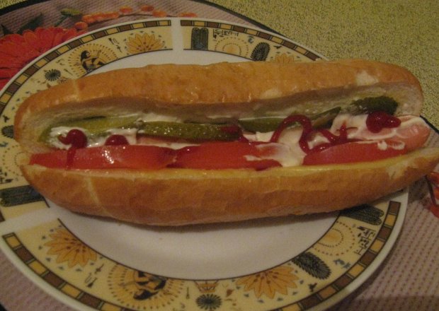 Fotografia przedstawiająca Chrupiący hot-dog :)