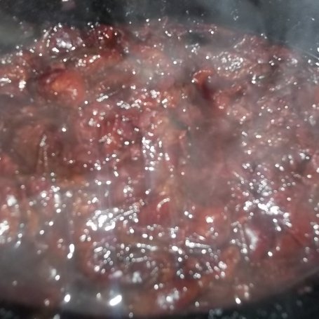 Krok 6 - Chutney śliwkowy z karmelizowaną w miodzie cebulą foto