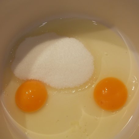 Krok 2 - Ciasteczka czekoladowe z orzechami foto