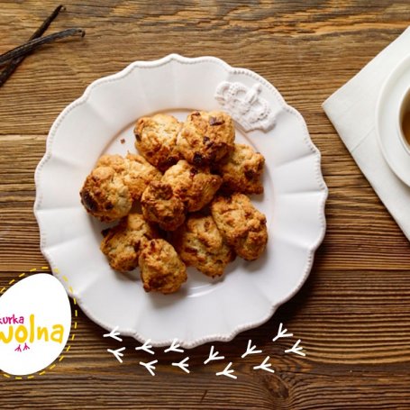 Krok 5 - Ciasteczka i muffiny: Ciastka korzenne kruche z białą czekoladą i wanilią foto