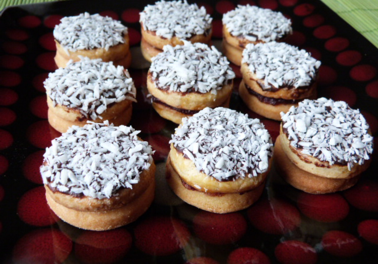 Ciasteczka imbirowe z różaną marmoladą foto