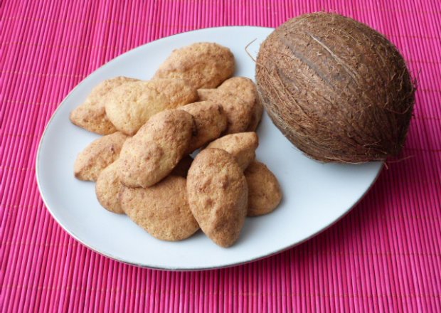 Fotografia przedstawiająca Ciasteczka kokosowe