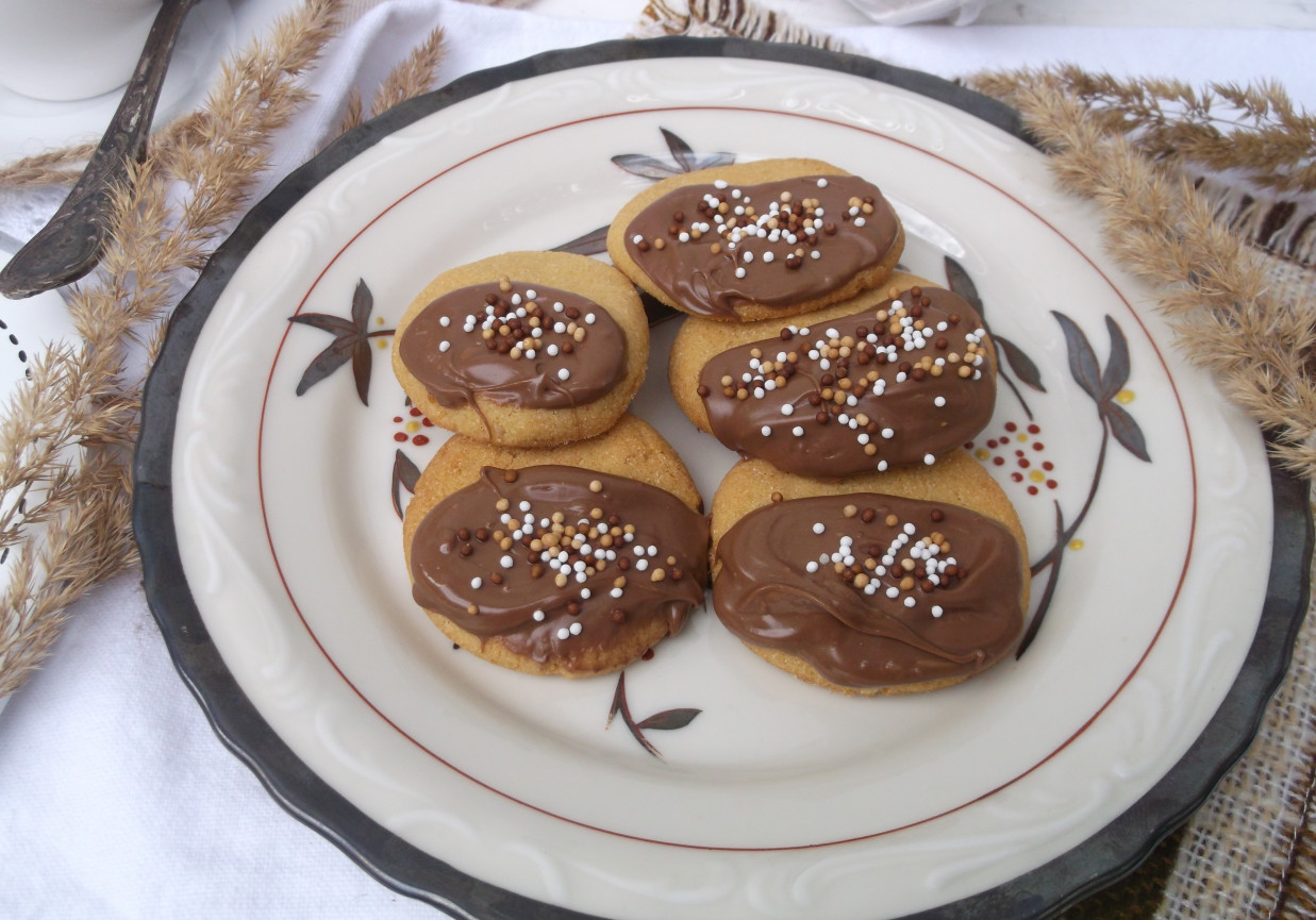 Ciasteczka krówkowe z czekoladą. foto