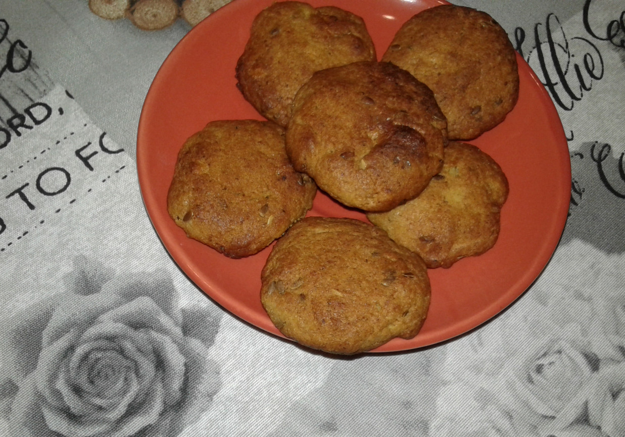 Ciasteczka lniano - serowo - chałwowe foto