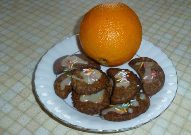 Fotografia przedstawiająca Ciasteczka pomarańczowo- czekoladowe