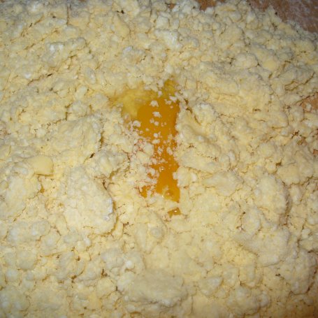 Krok 3 - Ciasteczka serowe - kurczaki foto