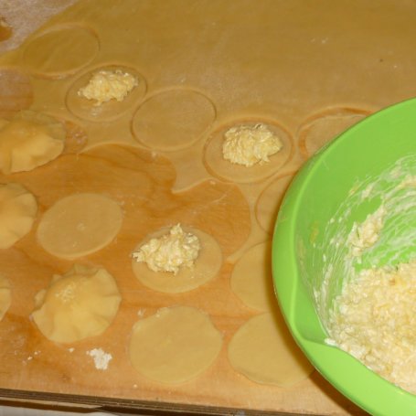 Krok 6 - Ciasteczka smażone z nadzieniem serowo-dyniowym foto