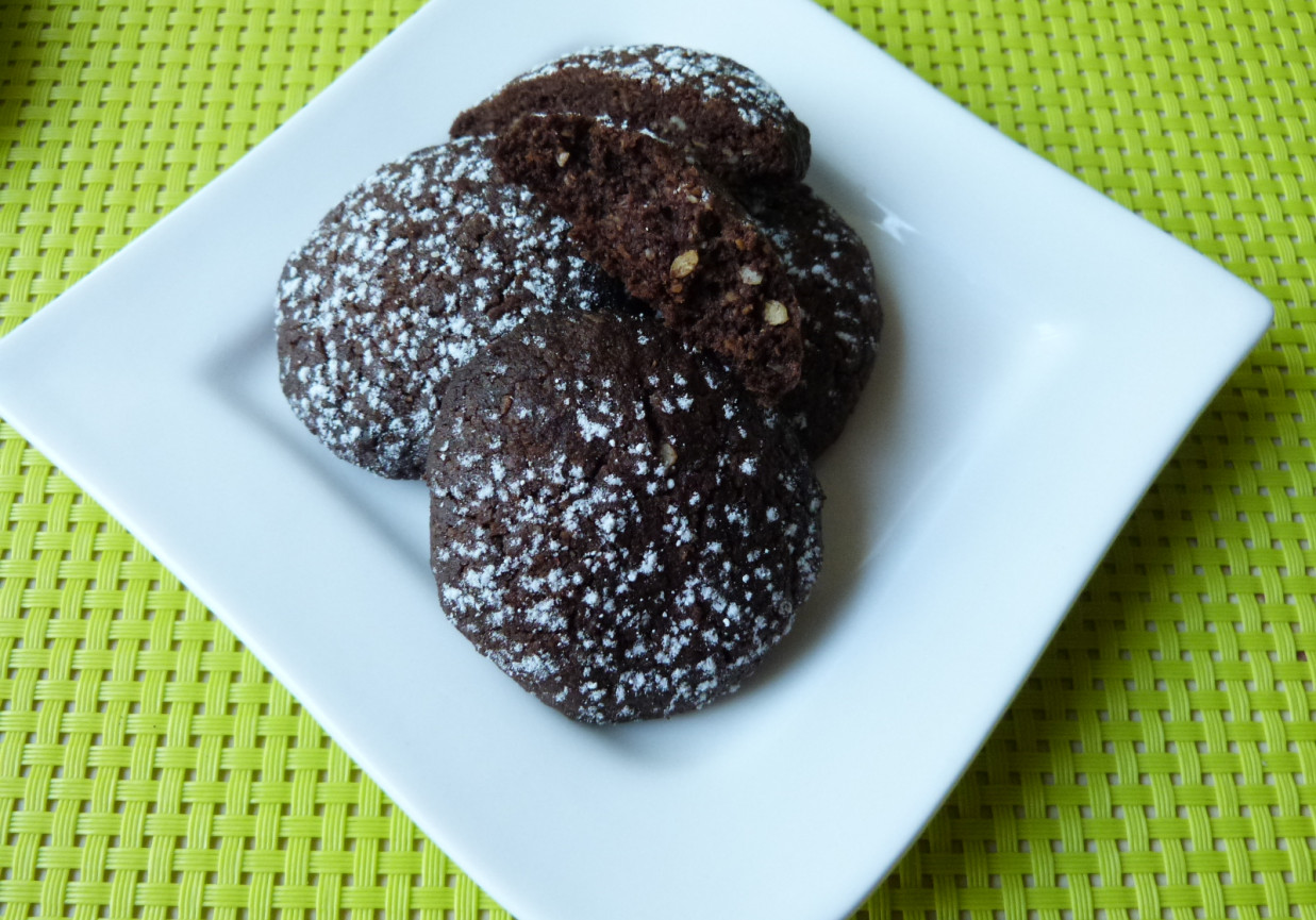 Ciasteczka z czekoladą i wiórkami kokosowymi  foto