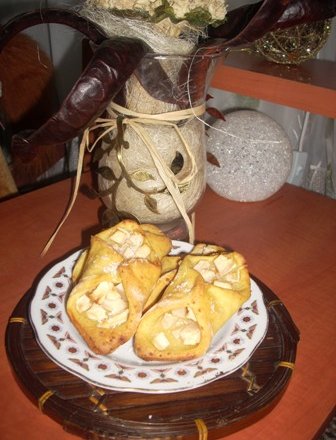 Fotografia przedstawiająca ciasteczka z jabłkami