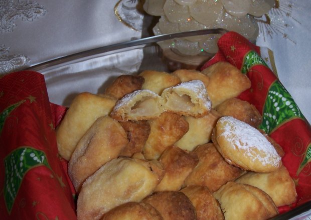 Fotografia przedstawiająca Ciasteczka z niespodzianką, czyli prawie jak francuskie ciasteczka z jabłkiem :)