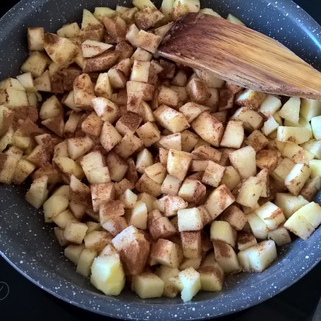 Krok 2 - Ciastka francuskie z jabłkami i cynamonem foto