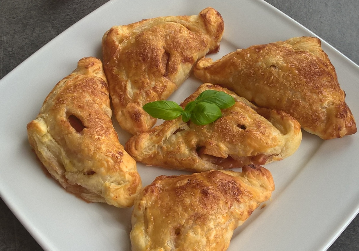 Ciastka francuskie z rabarbarem foto