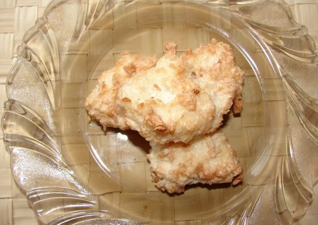 Fotografia przedstawiająca ciastka kokosanki