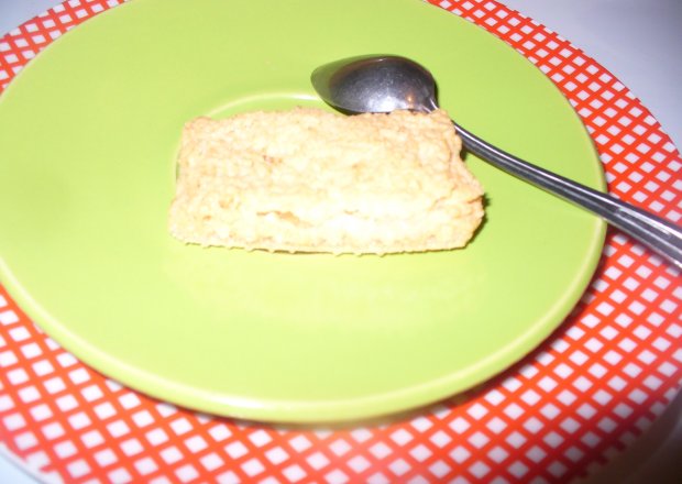 Fotografia przedstawiająca Ciastka kokosowe na waflu