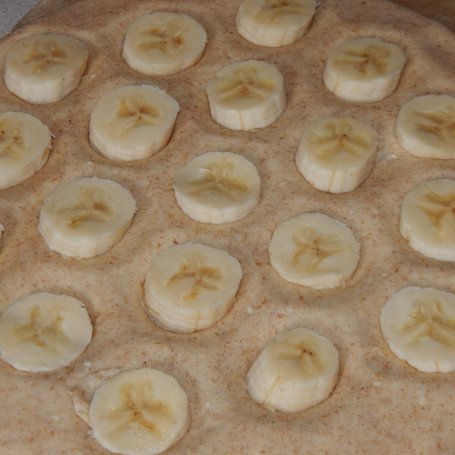 Krok 2 - Ciastka twarogowe z mąką graham i bananem foto